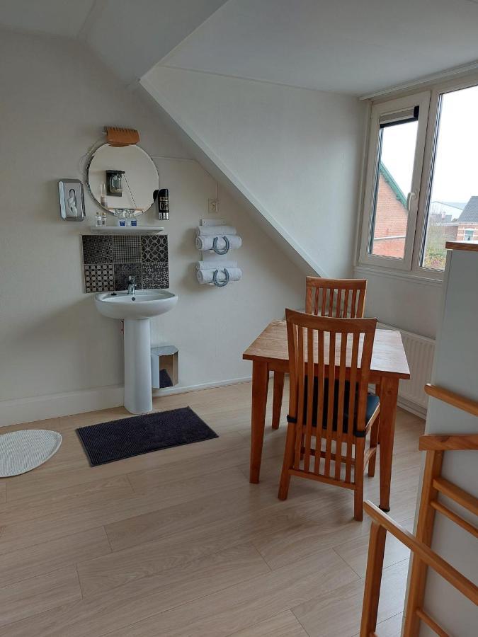 Bed & Breakfast D'Ouwe Smidse Kamperland Exterior foto