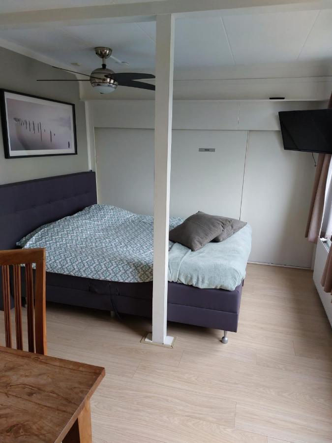 Bed & Breakfast D'Ouwe Smidse Kamperland Exterior foto