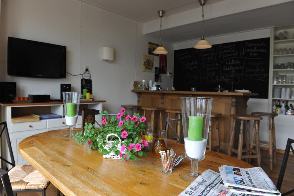 Bed & Breakfast D'Ouwe Smidse Kamperland Exterior foto